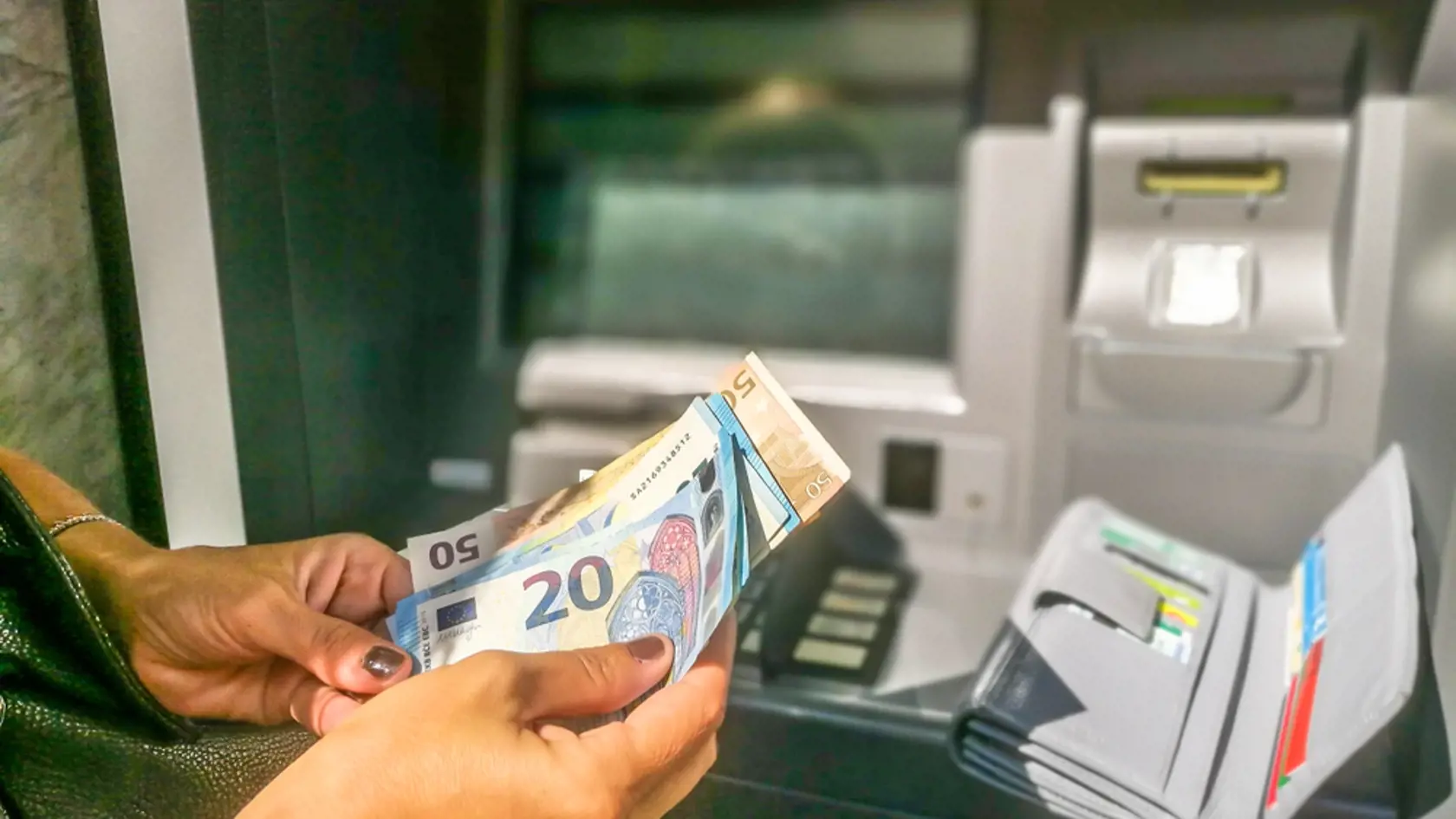 Rodinám s deťmi do 18 rokov začíname vyplácať jednorazovú finančnú pomoc vo výške 100 eur.