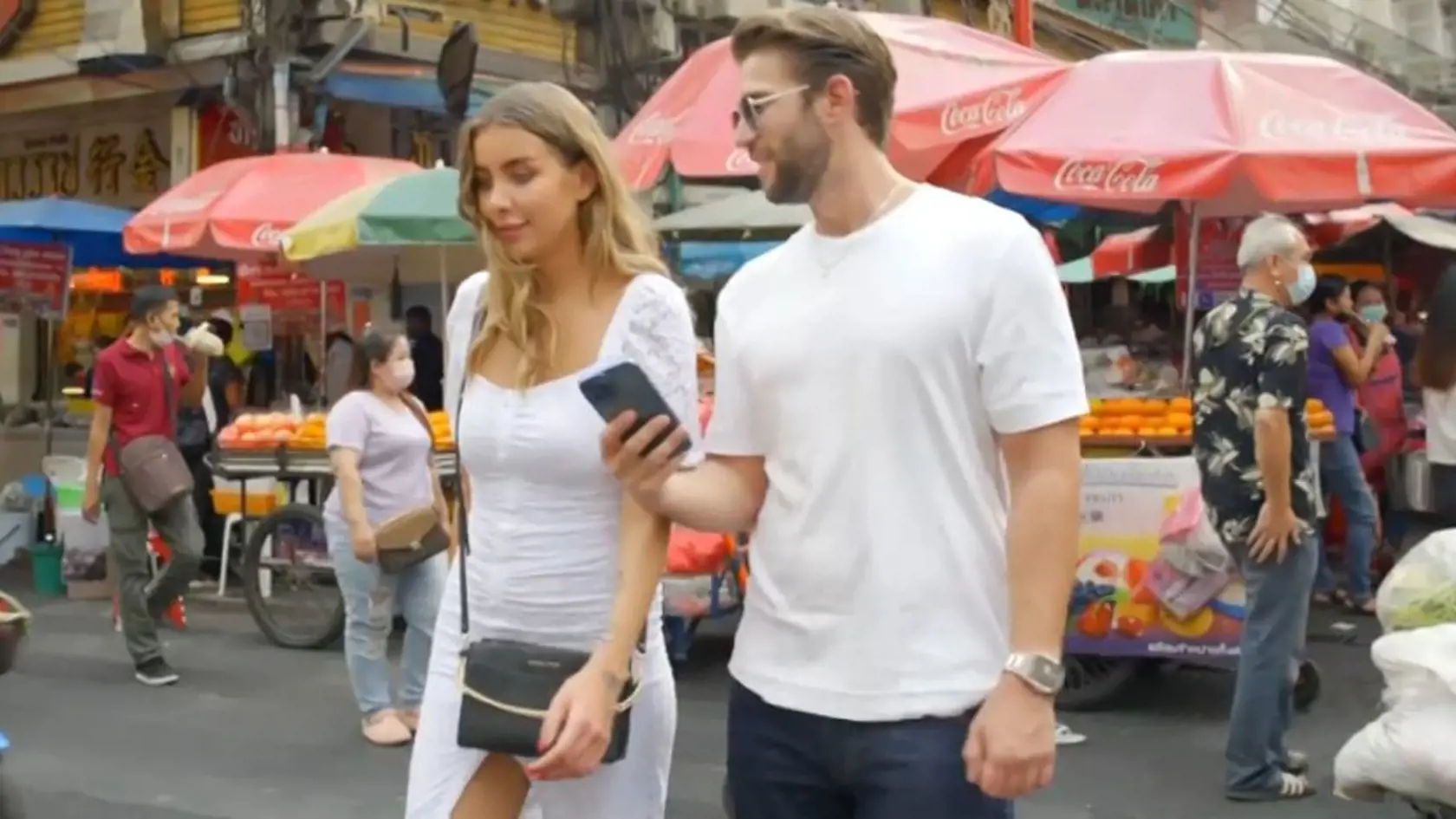 Petrana následne odletela za Tomášom do Bangkoku.