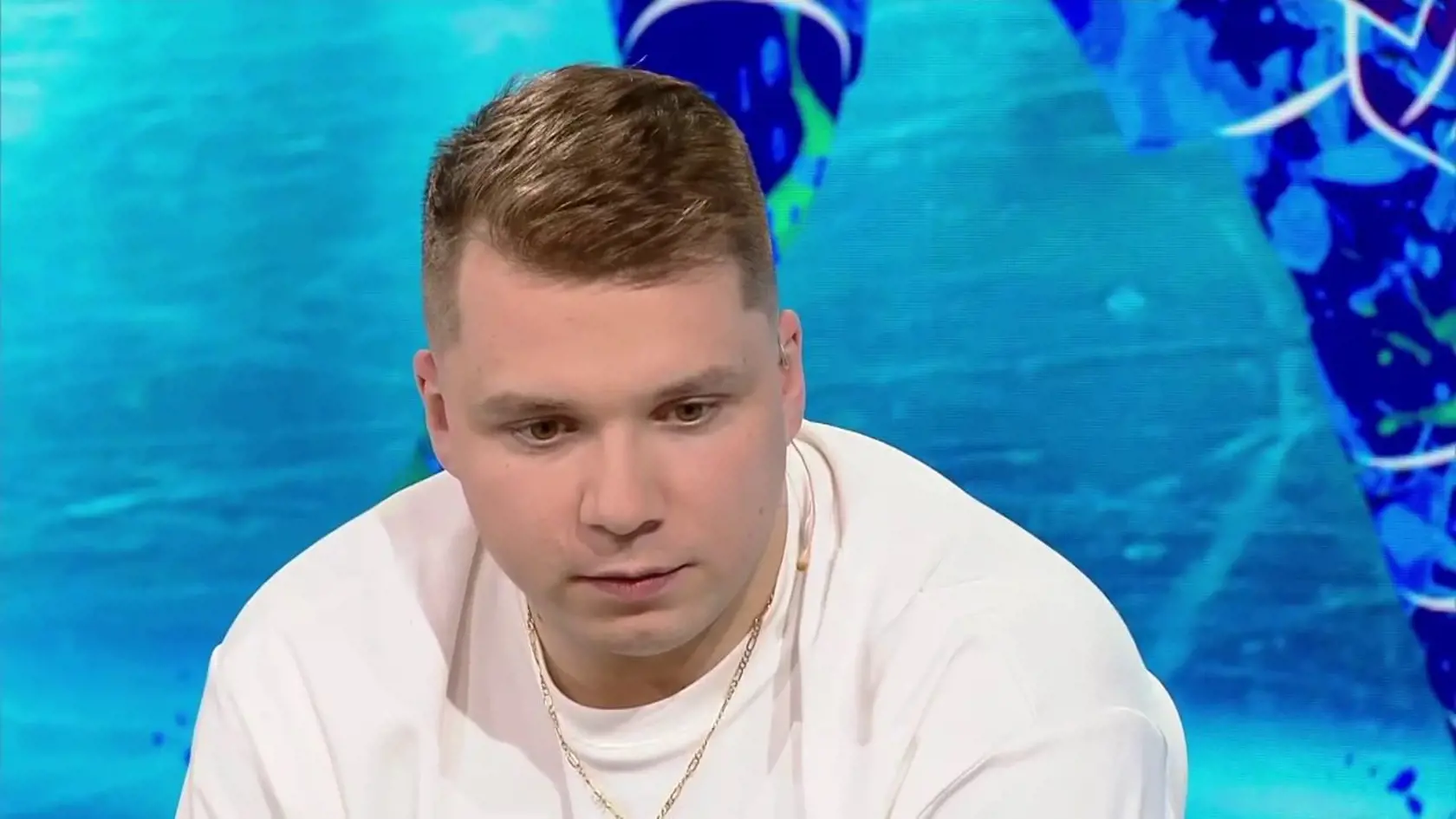 V máji, počas majstrovstiev sveta v hokeji, bol ešte v televíznej relácii Citronáda.