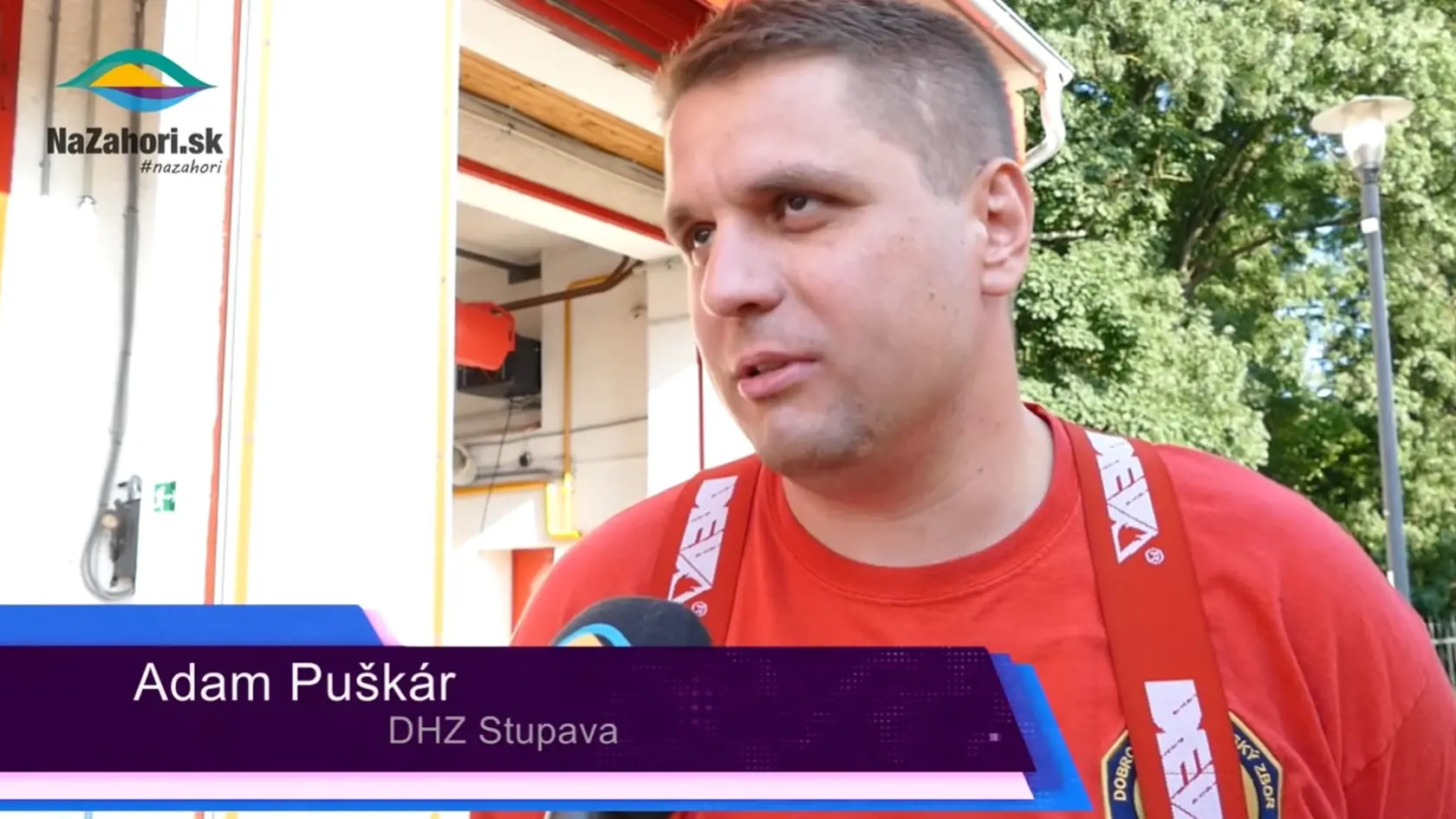 Adam Puškár vo videu dobrovoľných hasičov v Stupave.