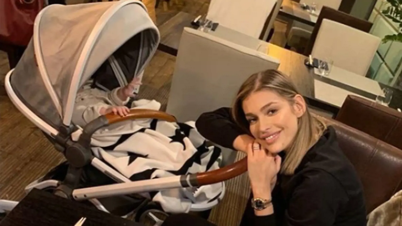 Jasmina je šťastná mama.
