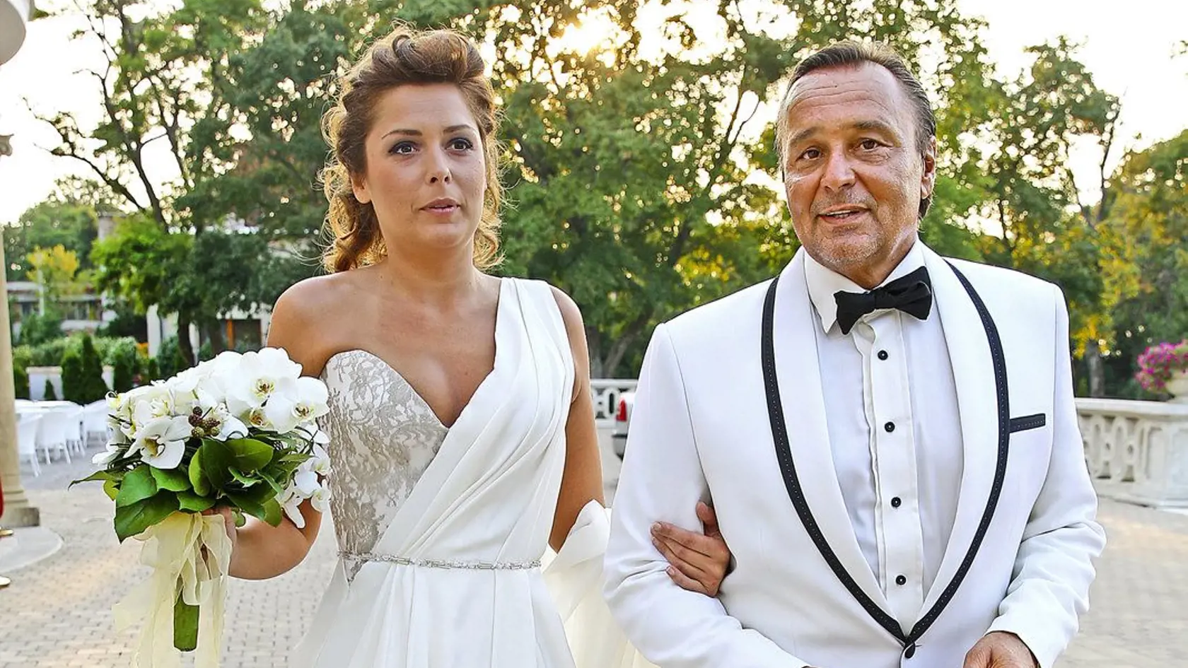 Jediná dcéra Jozefa Vajdu (57) Lea (30) je už v chomúte.