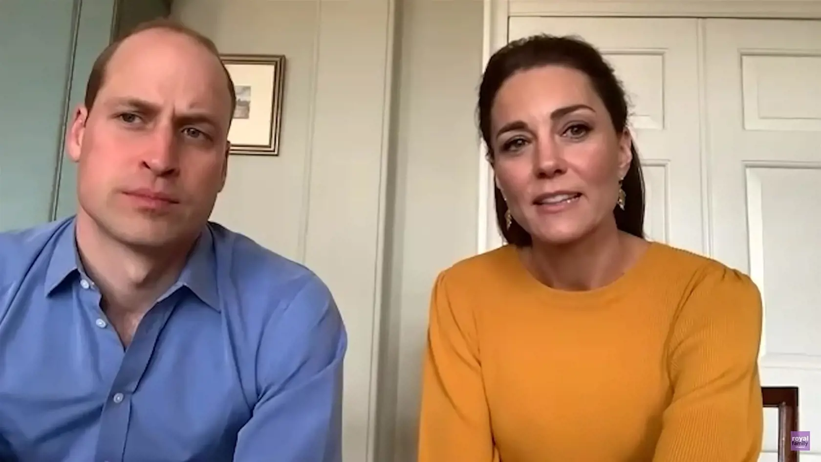 Princ William a Kate virtuálne navštívili školu v Lancasteri.