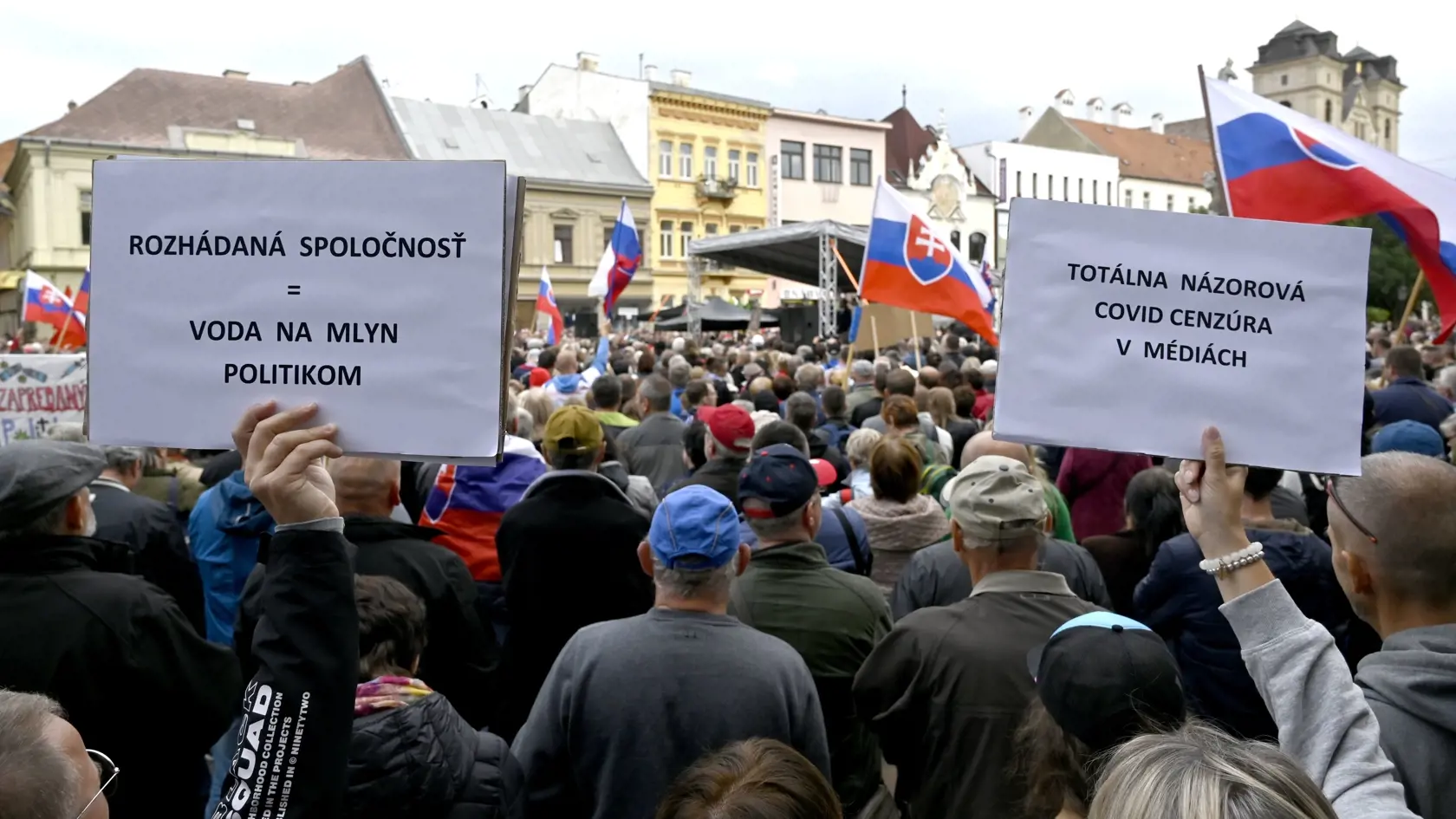 Posledný protivládny protest sa za účasti Smeru-SD uskutočnil 1. septembra v Košiciach.