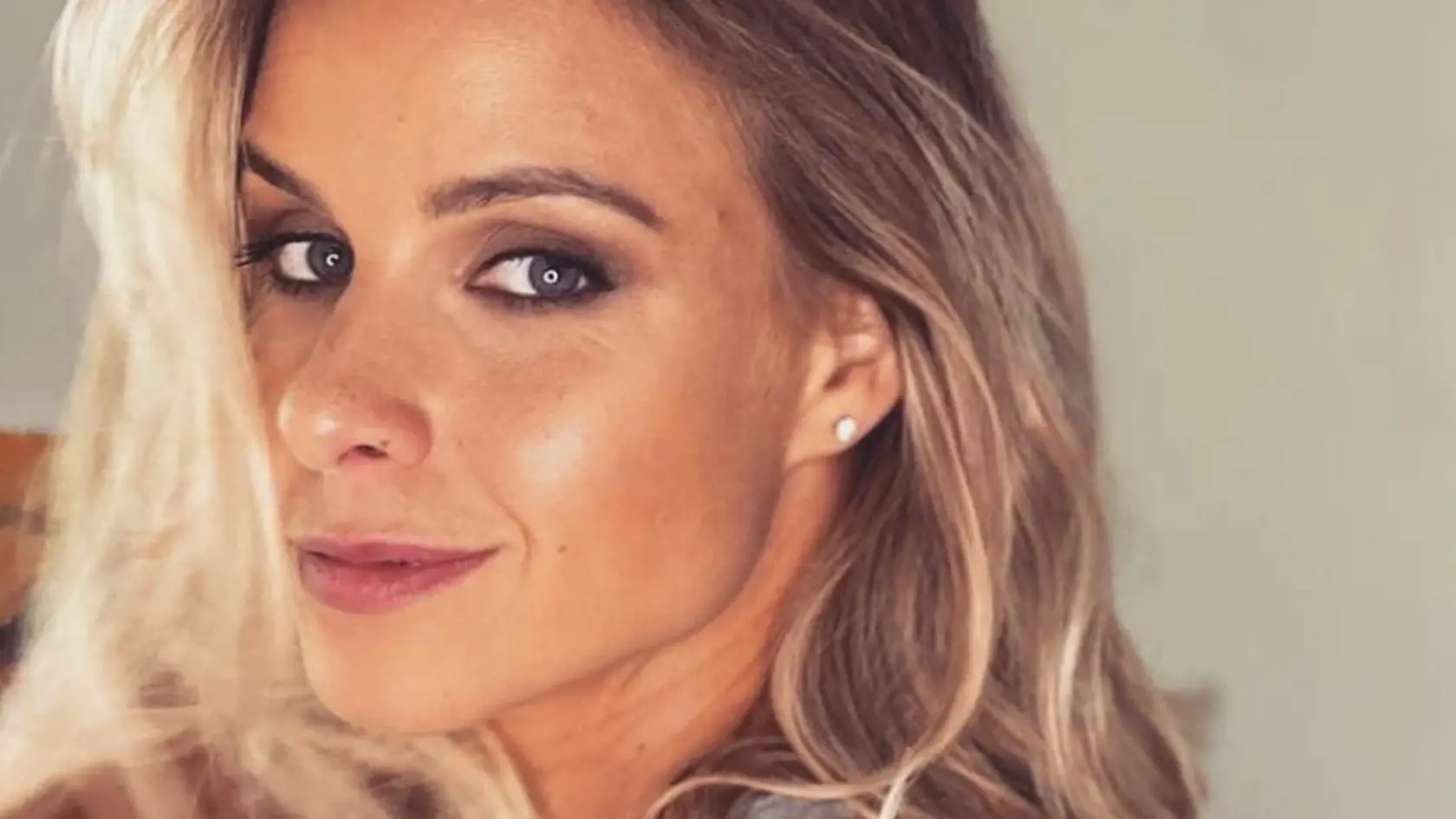 Nela premárnila šancu spievať na javisku skladby obľúbenej Whitney.