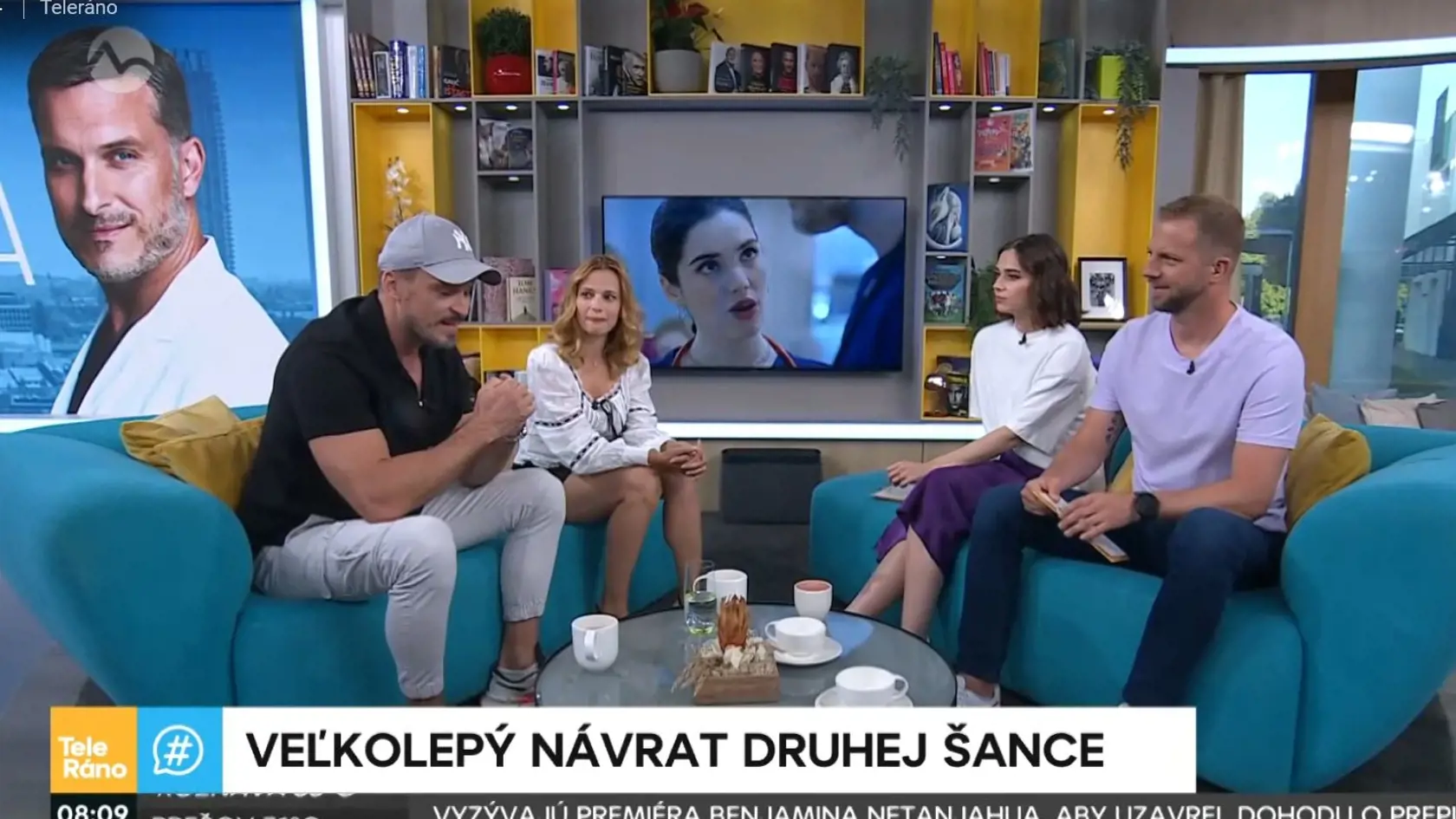 Ján Koleník a Liv Bielovič počas návštevy Telerána.