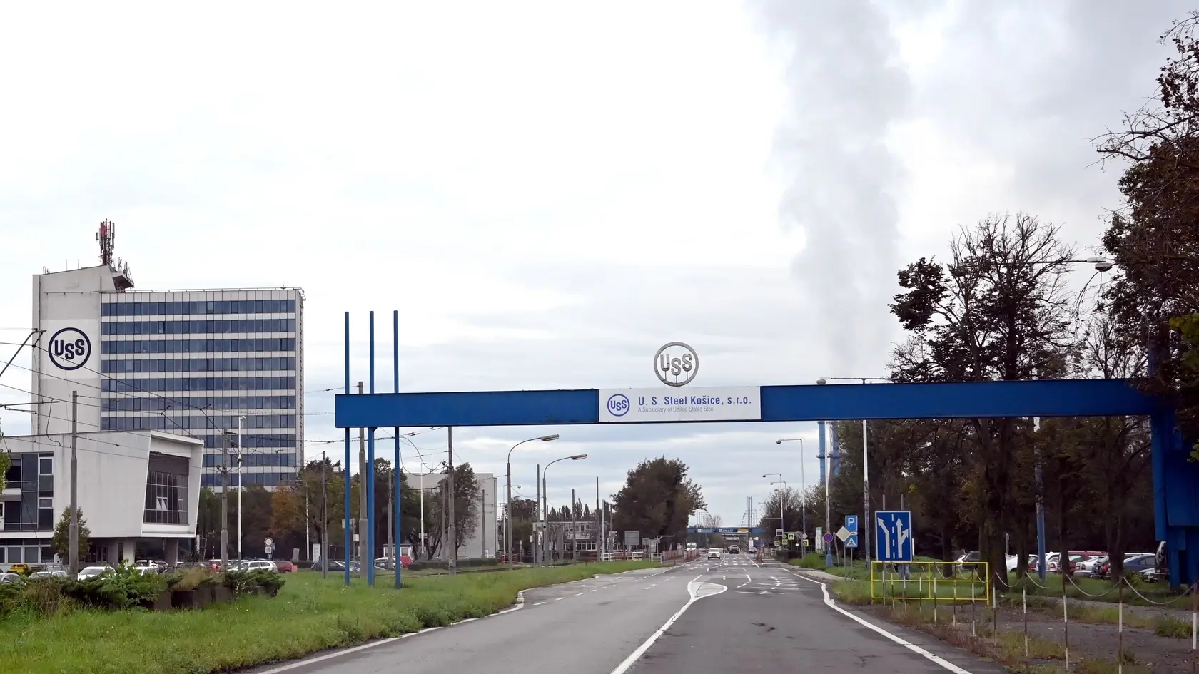 Na snímke vstupný areál U.S.Steel Košice.