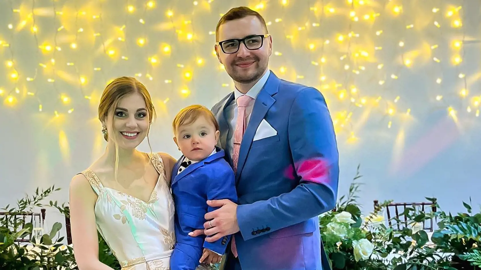 Na svadbe svojho brata žiarila. Ako svadobný dar dostali aj skladbu.