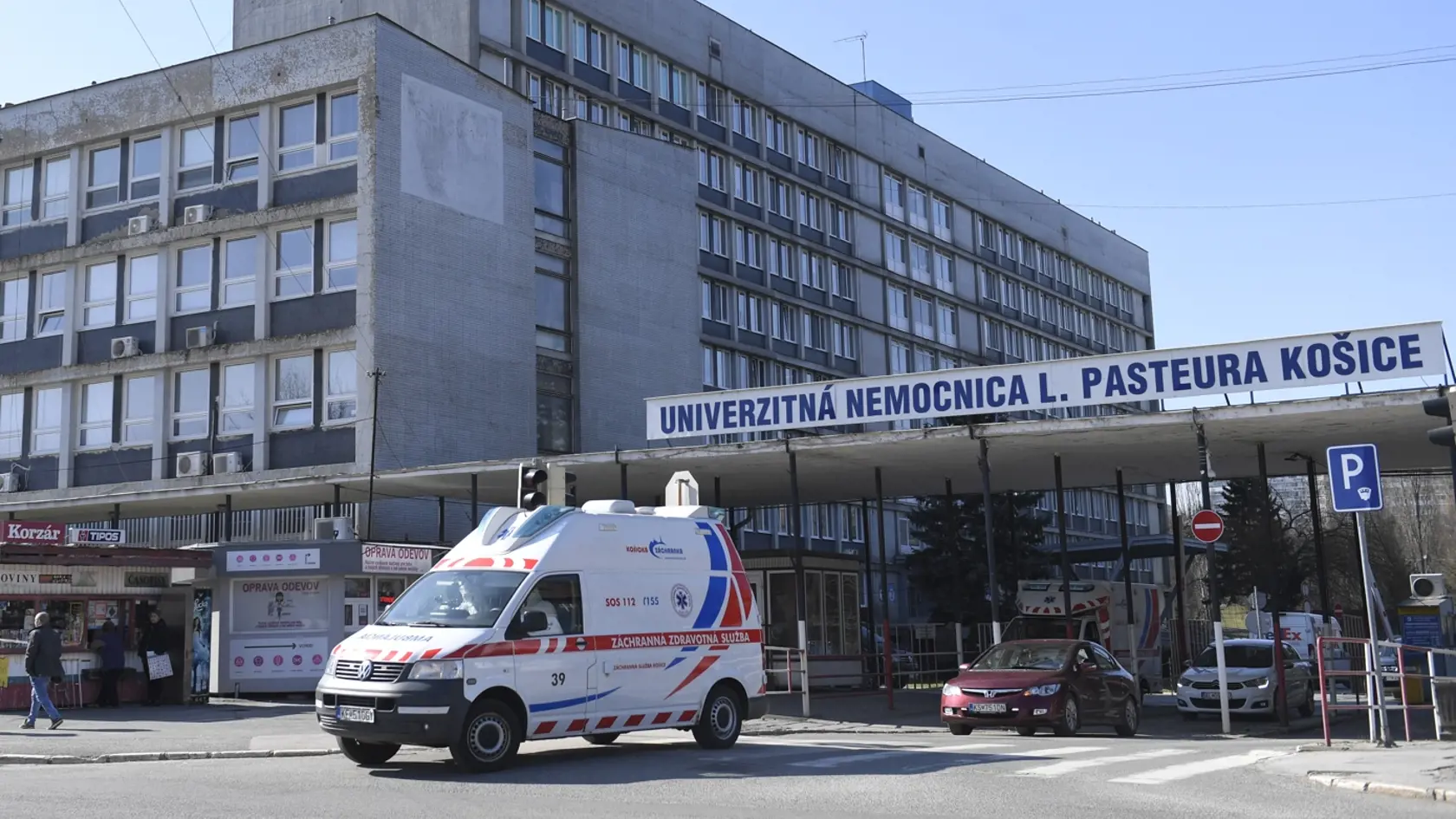 Na snímke Univerzitná nemocnica L. Pasteura v Košiciach 10. marca 2020. FOTO TASR – František Iván