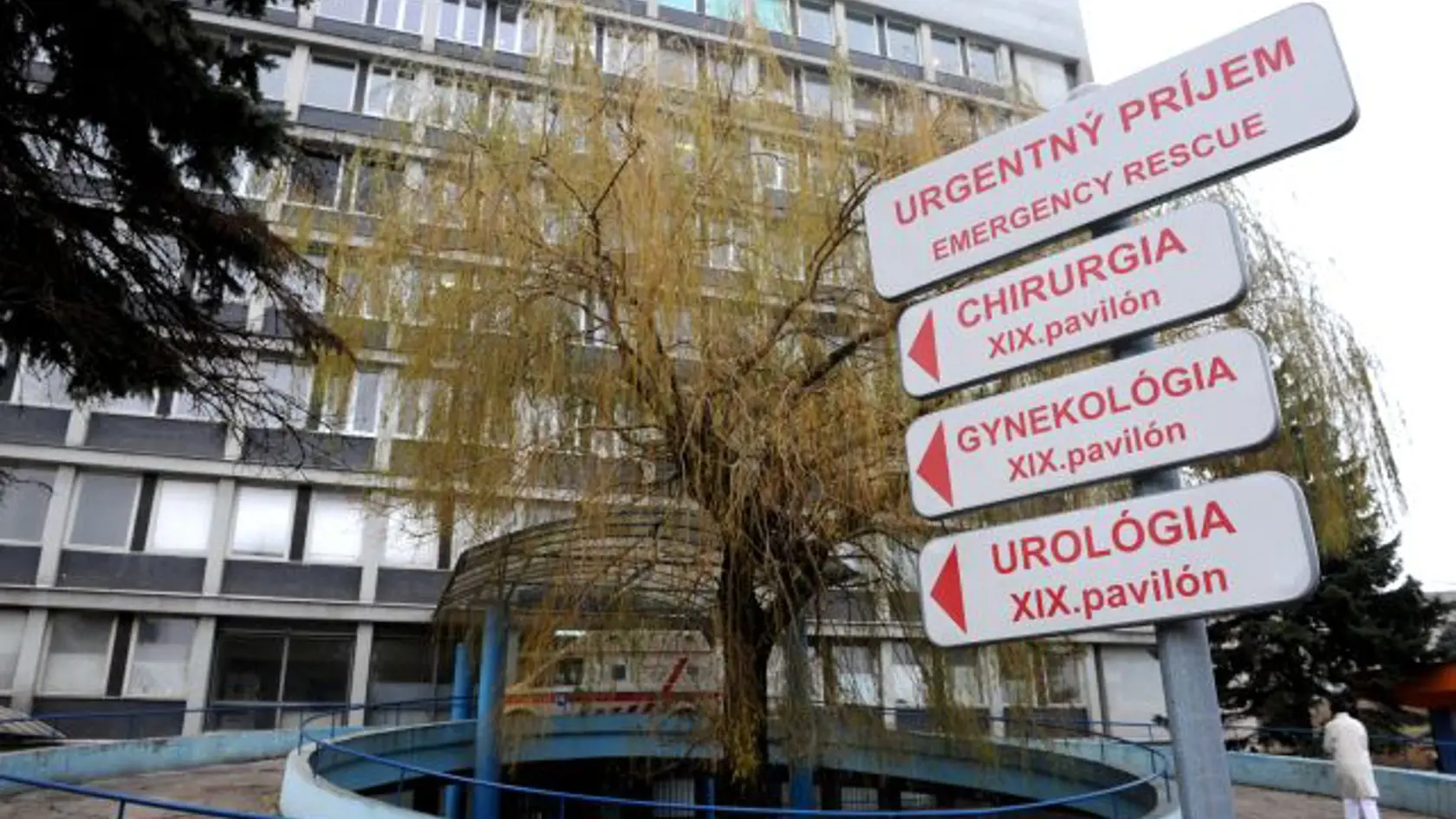 Nemocnica funguje v mimoriadnom režime. Platní množstvo nariadení a opatrení.