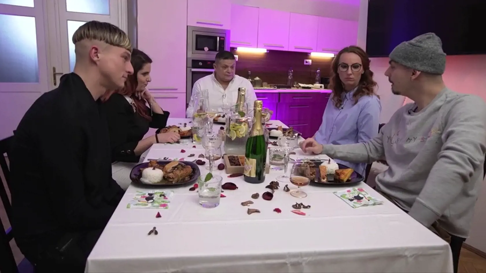 Erik Hilár Lakatošovie sa po dlhej dobe predvedie na Jojke v šou Bez servítky.