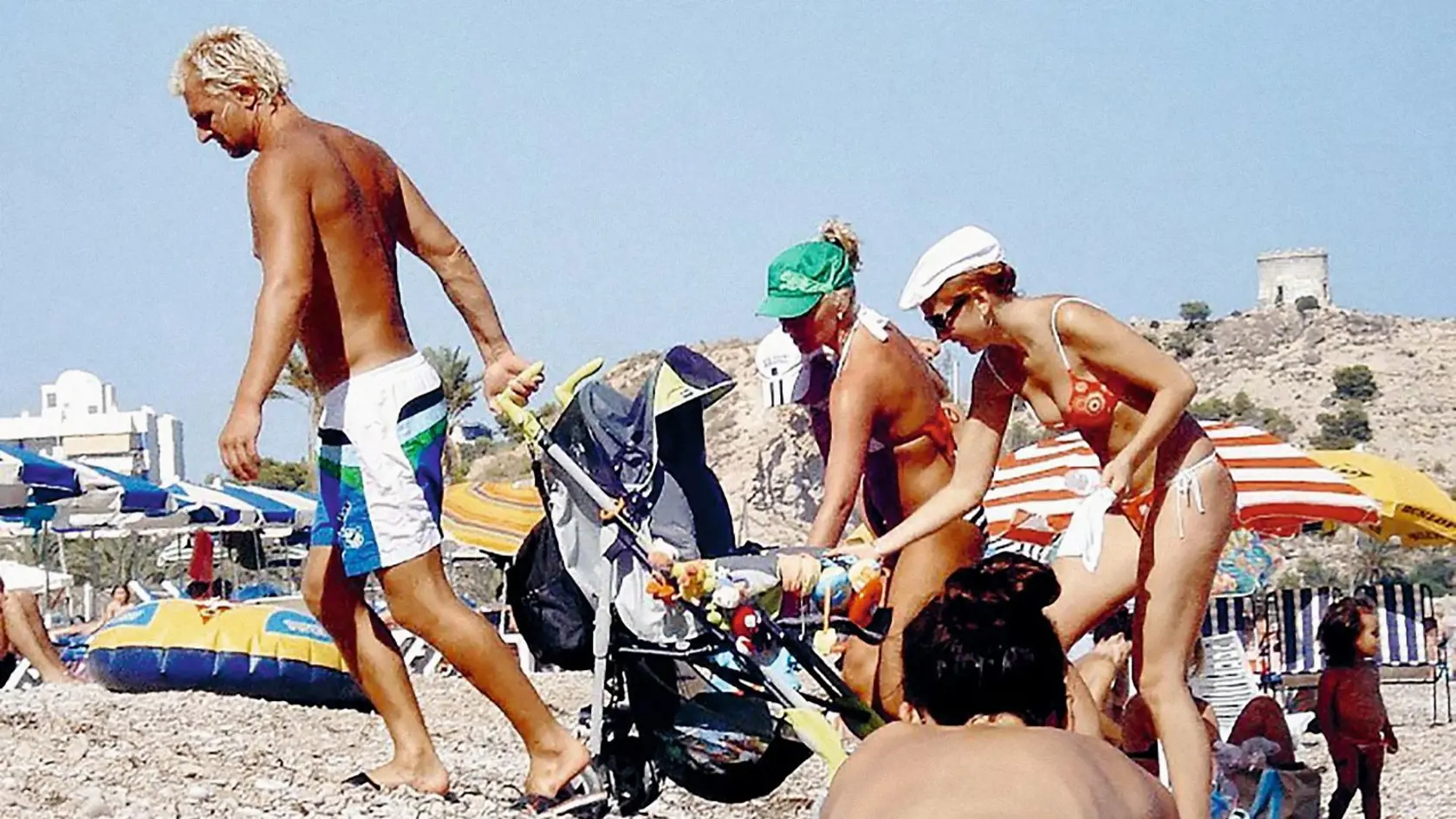 V roku 2007 zverejnil týždenník PLUS 7 DNÍ fotografiu hľadaného
Mella v Alicante.