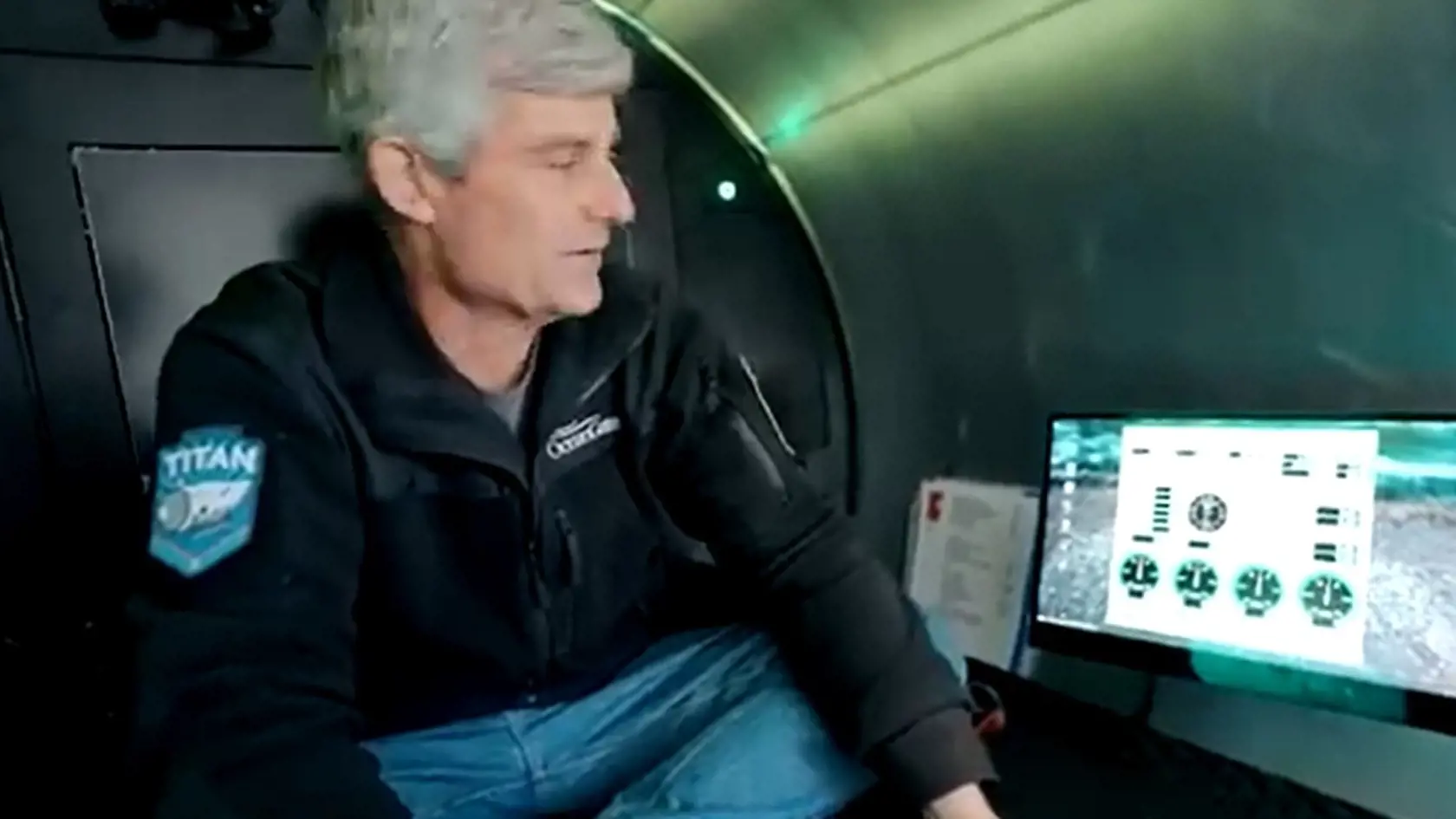 Rush vo videu obhajoval aj jednoduchú technológiu na ovládanie. Obhajoval sa ako inovátor.