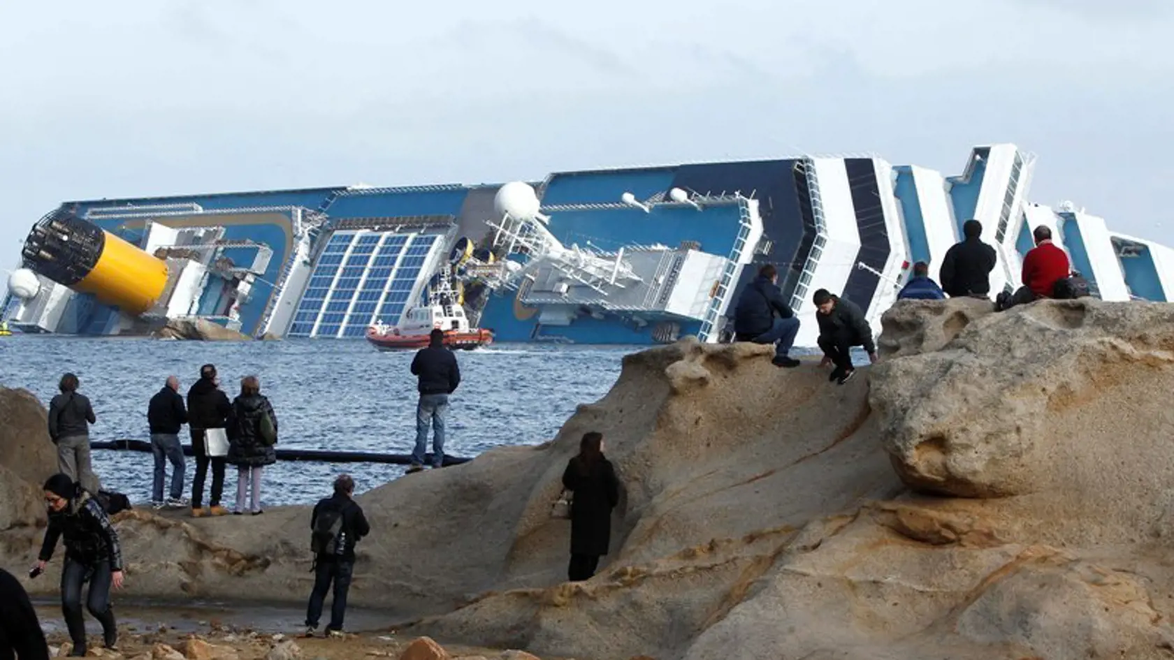 Vrak lode Costa Concordia.