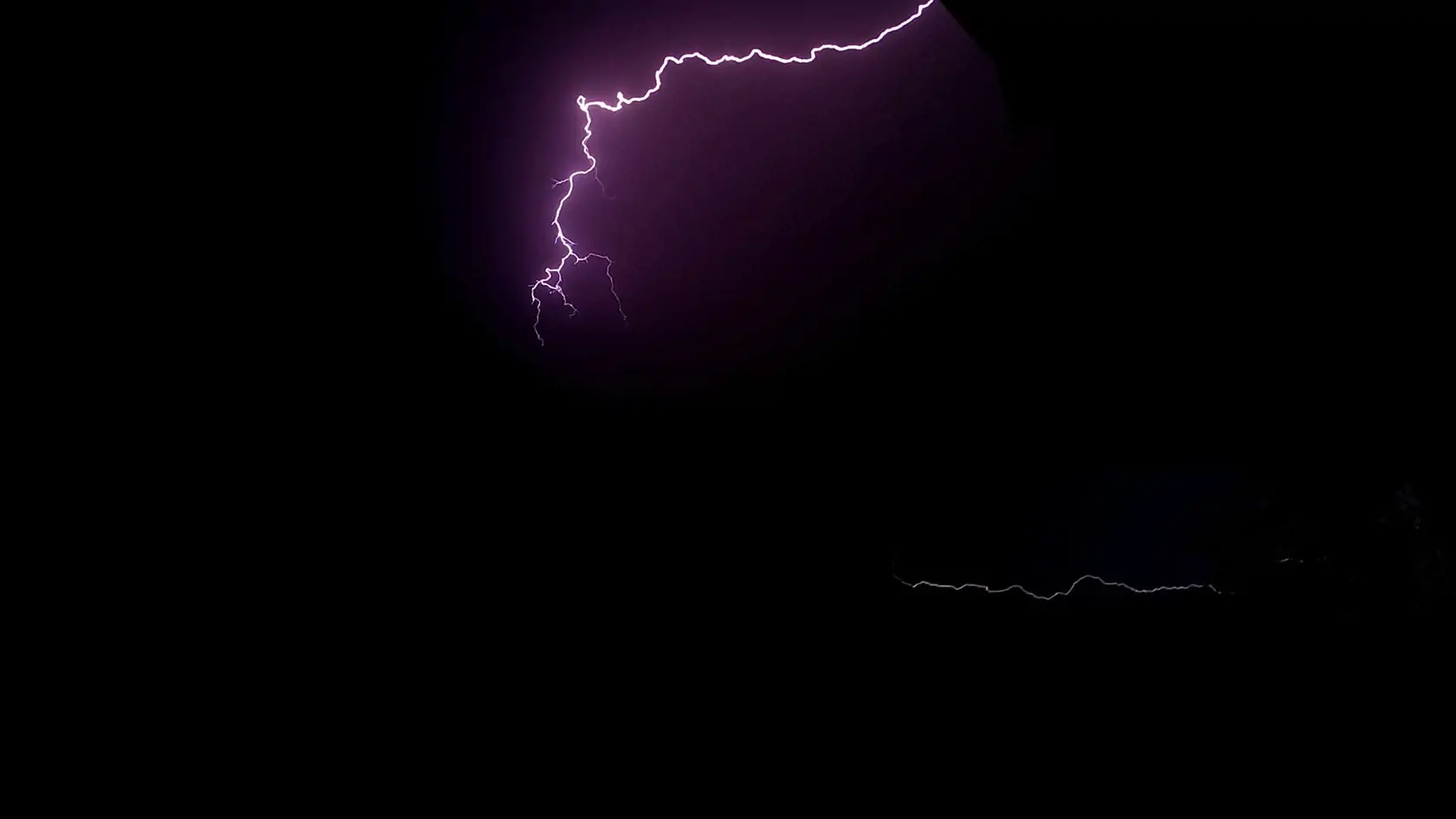 Brezová pod Bradlom/ Severe Weather Slovakia - Foto Skupina