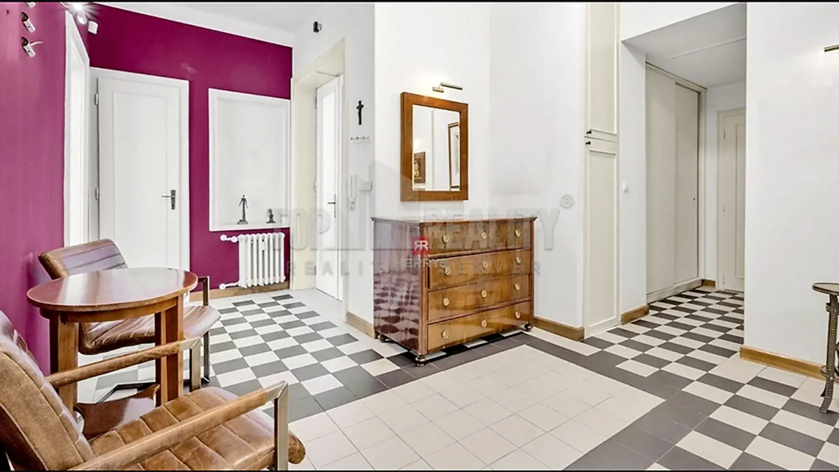 Nehnuteľnosť v centre mesta dýcha históriou. V ponuke na predaj je už niekoľko mesiacov.