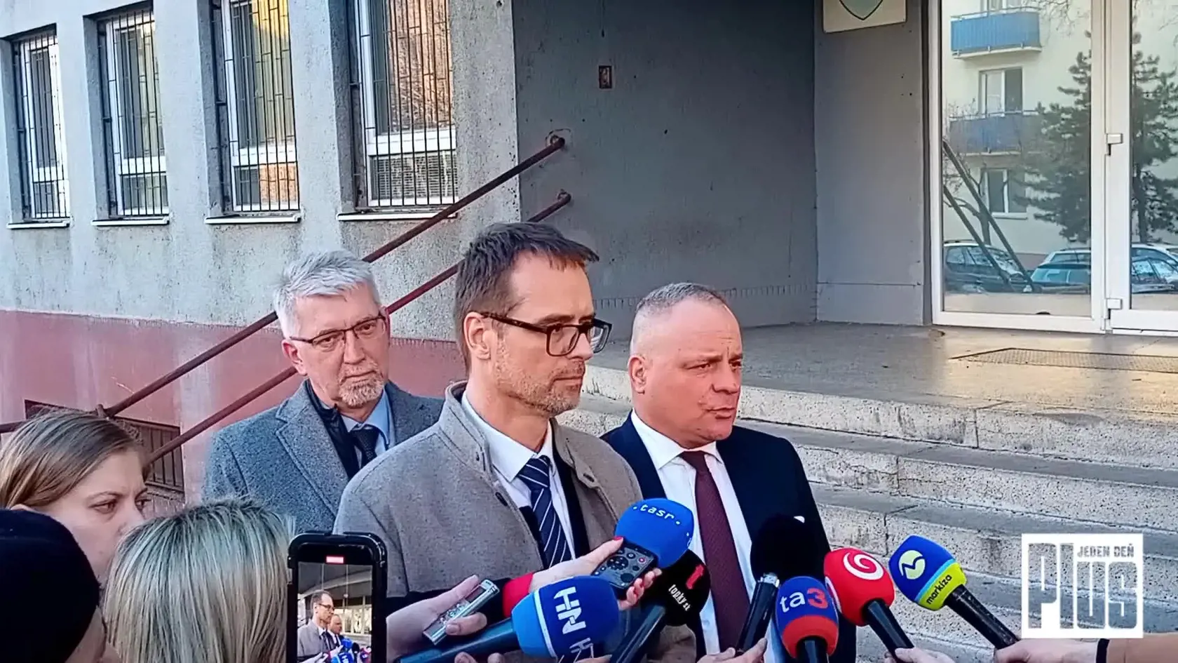 Poslanec SaS Szalay vypovedal na POLÍCII: Kiežby sme očkovali proti ľudskej hlúposti