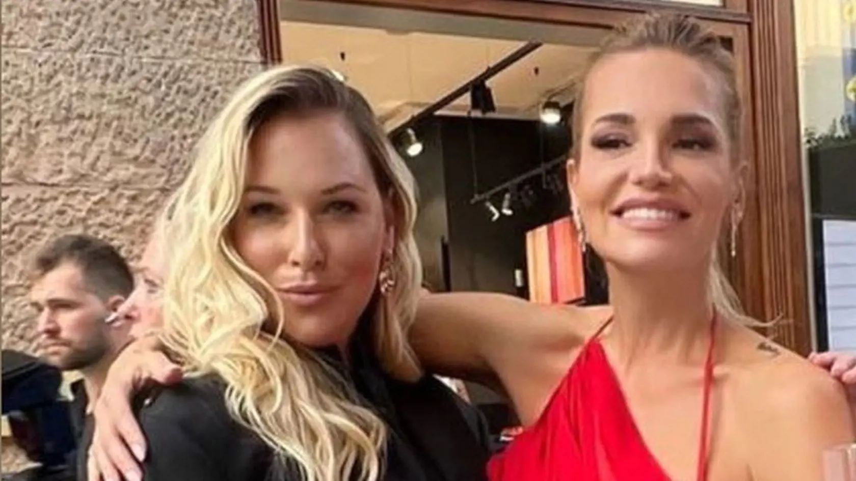 Dara Rolins, Dominika Cibulková