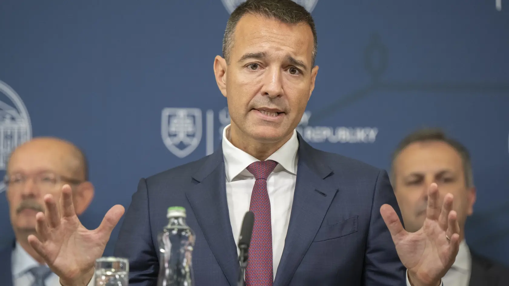 Na snímke minister školstva, výskumu, vývoja a mládeže SR Tomáš Drucker (Hlas-SD) počas tlačovej konferencie k reforme školstva po 45. schôdzi vlády SR 21. augusta 2024 v Bratislave. FOTO TASR - Martin Baumann