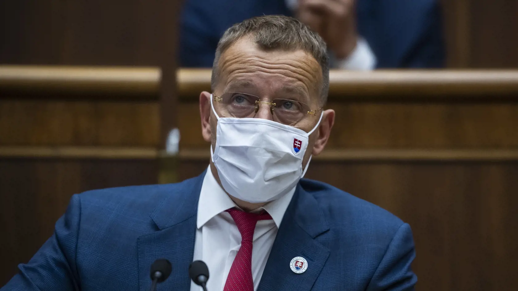 Na snímke predseda Národnej rady SR (NR SR) Boris Kollár (Sme rodina) pred mimoriadnou schôdzou parlamentu k poľnohospodárskemu a lesnému pôdnemu fondu na Slovensku v Bratislave 14. októbra 2021. FOTO TASR - Jaroslav Novák