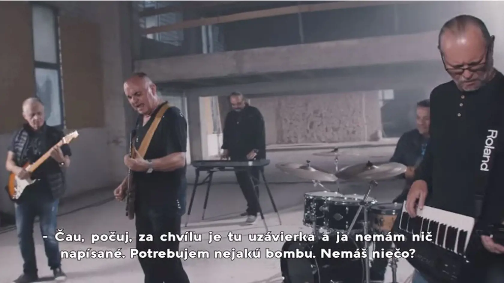 Skupina Elán natočila klip, ktorí fanúšikovia húfne kritizujú.