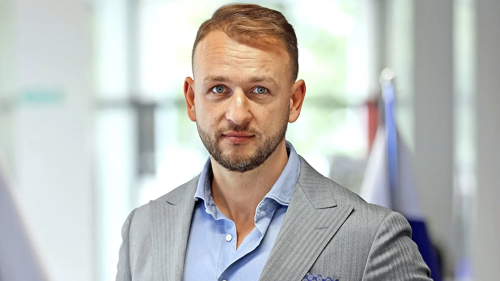 Aktuálne nie je evidované podozrenie na rozšírenie slintačky do ďalších ohnísk. Po nedeľnom zasadnutí Ústredného krízového štábu o tom informoval minister vnútra Matúš Šutaj Eštok (Hlas-SD). Za prioritu považuje zabrániť prípadnému rozšíreniu nákazy.