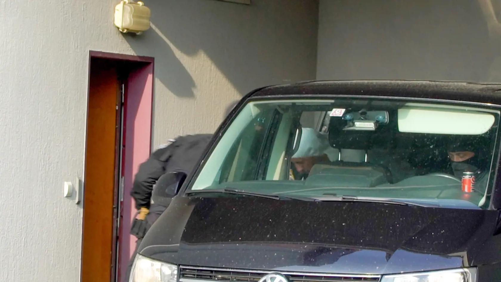 Na Špecializovanom trestnom súde sa rozhoduje o väzbe pre muža, ktorý brutálnym spôsobom zavraždil mamu dvoch detí.