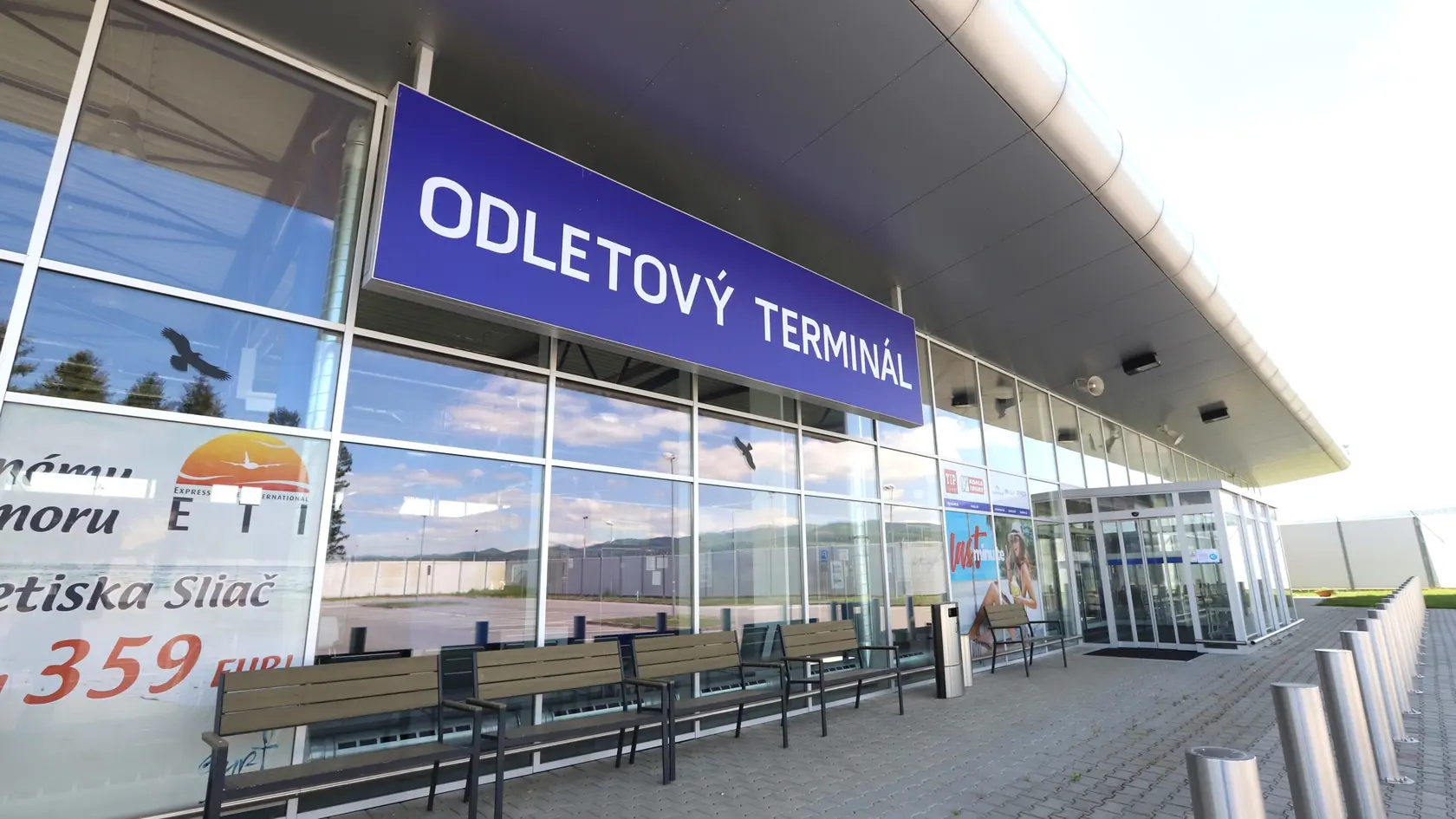 Na snímke odletový terminál na letisku Sliač v okrese Zvolen 21. mája 2020.