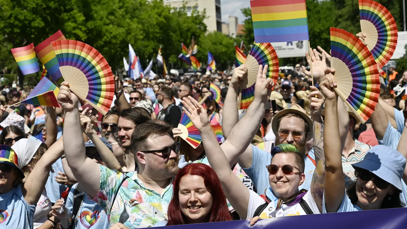 Snímka z pochodu Dúhový Pride z Námestia Slobody 19. júla 2025 v Bratislave.