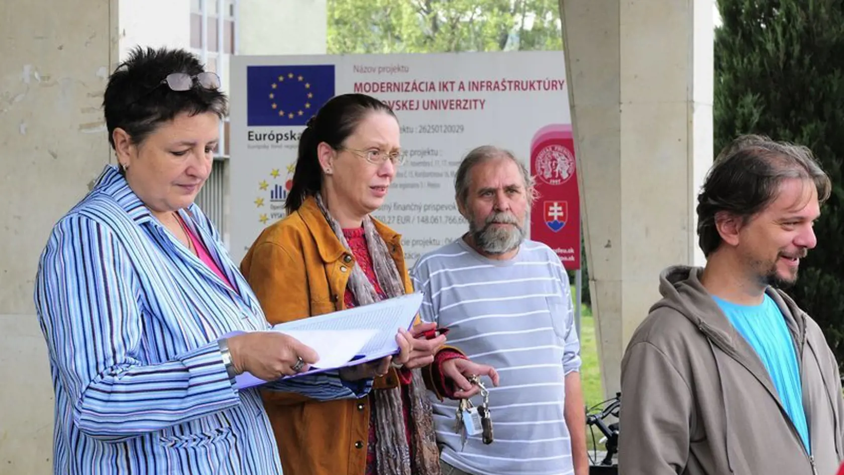 Zamestnanci Prešovskej univerzity (PU) v Prešove sa tiež pripojili k jednodňovému výstražnému štrajku pedagógov.