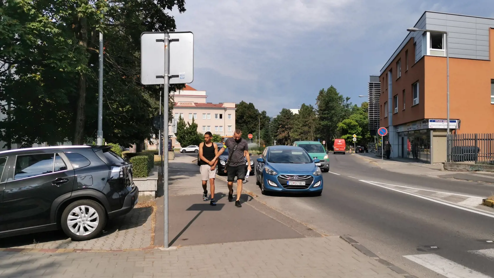 "Obvinený celkom zjavne nemá problémy zákerným spôsobom fyzicky napadnúť jemu dovtedy neznámu osobou ženského pohlavia," povedala sudkyňa.