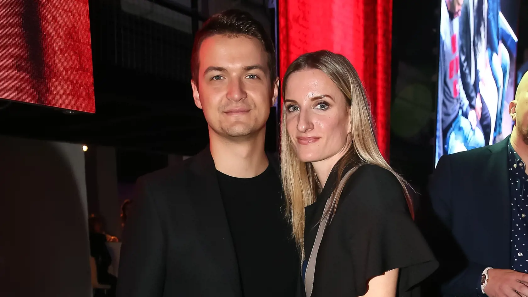 Markíza párty 2017 v Bratislavskej Refinery Gallery k príležitosti predstavenia novej vysielacej štruktúry na rok 2018. Na snímke Viktor Vincze a Adela Vinczeová