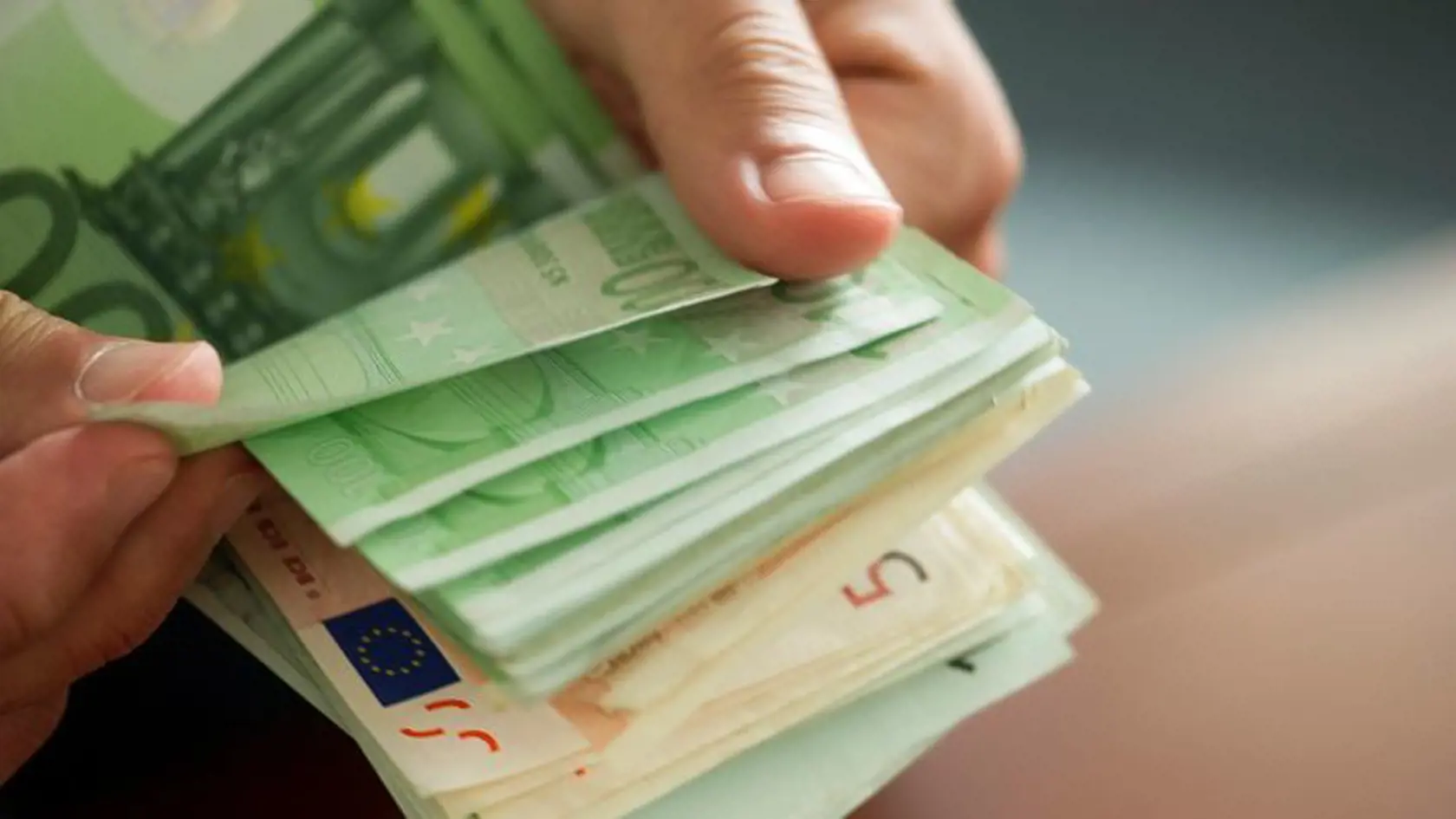 Vyplatenie rodinných prídavkov má prebehnúť automaticky na základe údajov dostupných v daňovej správe začiatkom augusta.