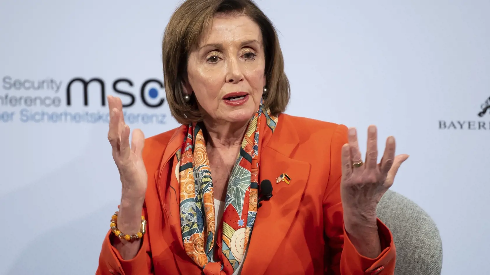 Predsedníčka Snemovne reprezentantov amerického Kongresu Nancy Pelosiová hovorí počas prvého dňa Mníchovskej bezpečnostnej konferencie v Mníchove 14. februára 2020.