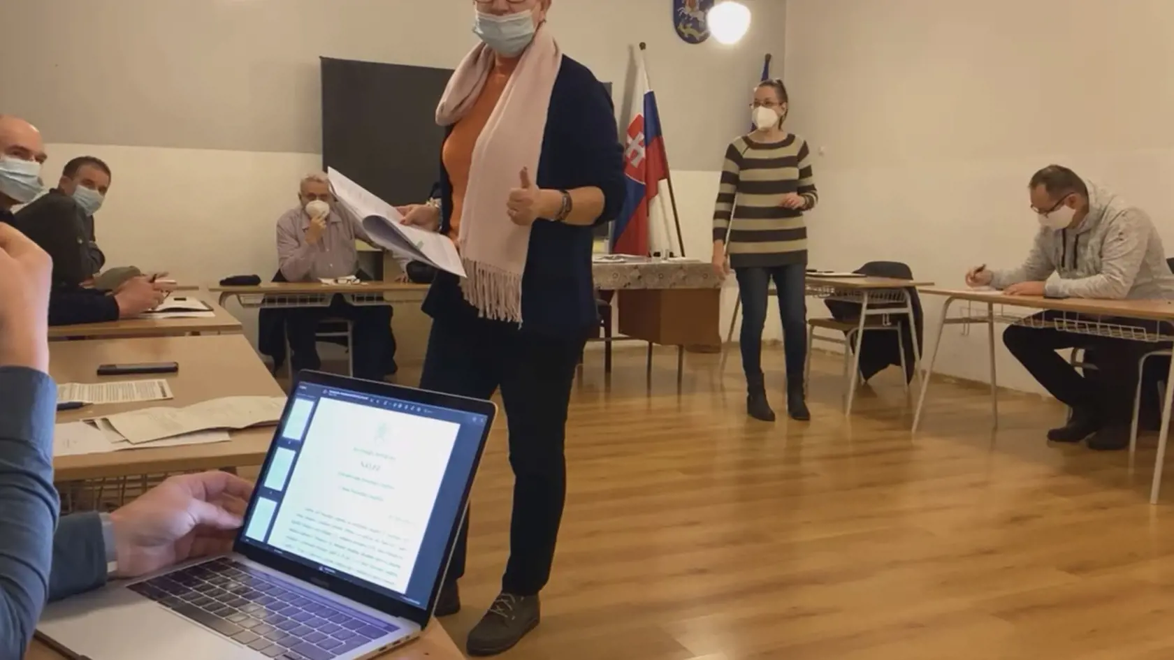 Obecné zastupiteľstvo sa napokon nekonalo.
