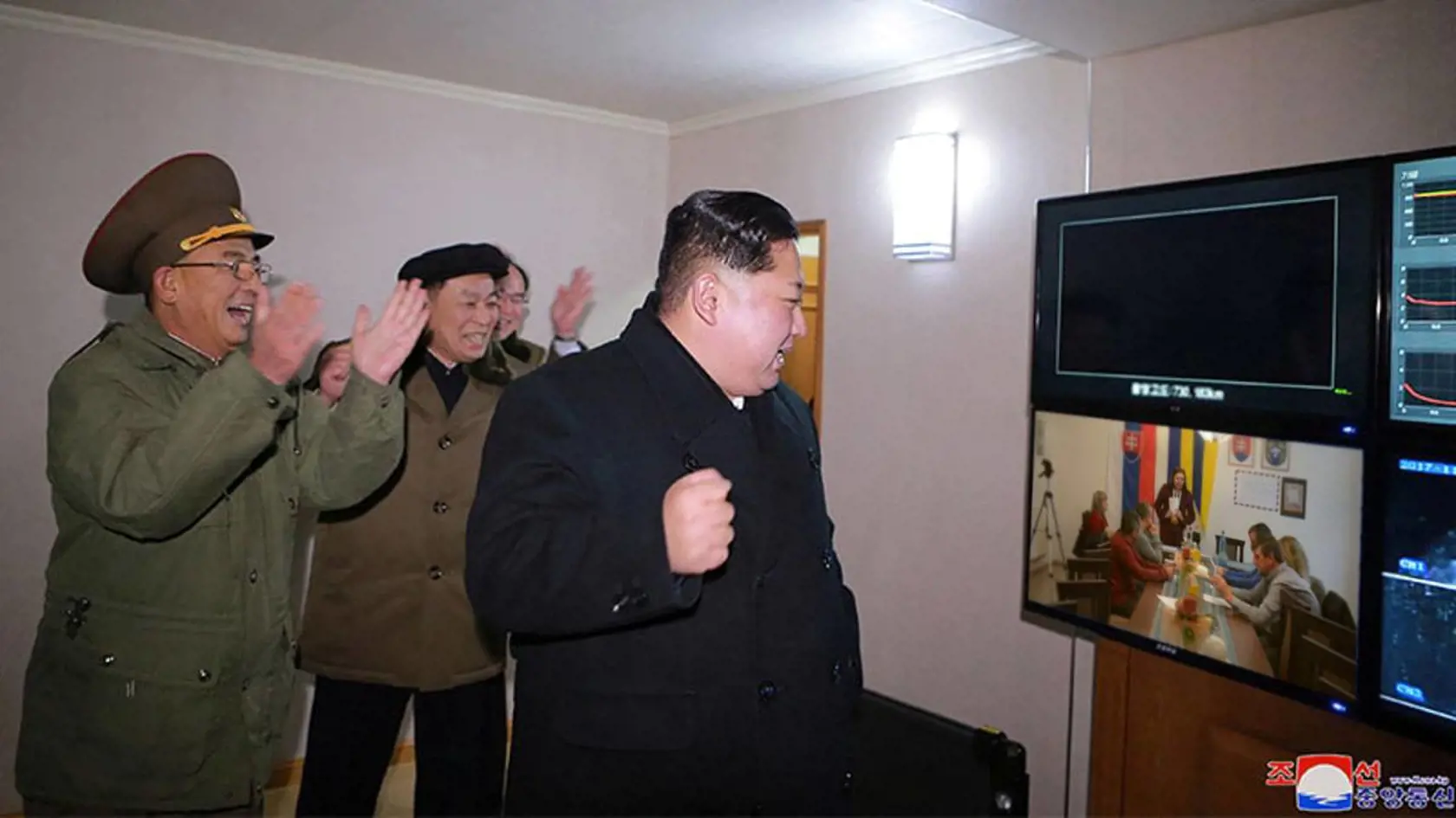 Pobavilo aj v Severnej Kórei. Asi aj Kim sa má čo učiť.