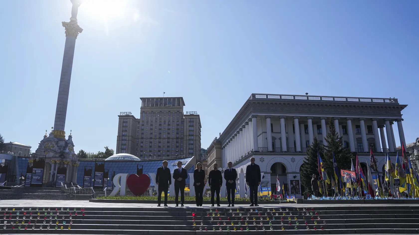 Merz upozornil v sobotu Rusko, že bude čeliť oveľa prísnejším sankciám v prípade, že odmietne 30-dňové prímerie v bojoch na Ukrajine, ktoré požaduje Západ.