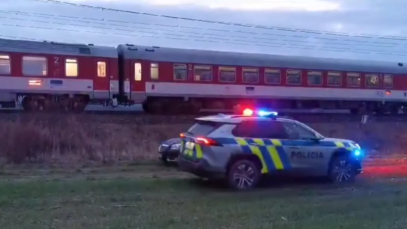 Príšerná tragédia zasiahla v sobotu podvečer nielen liptovskú obec Beňadiková, ale celé Slovensko.