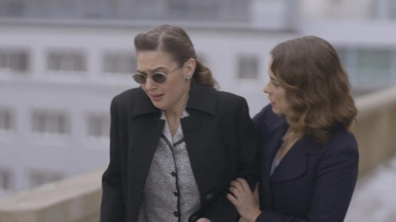 Marta Gruberová (Kristína Spáčová) si v seriáli Dunaj, k vašim službám.