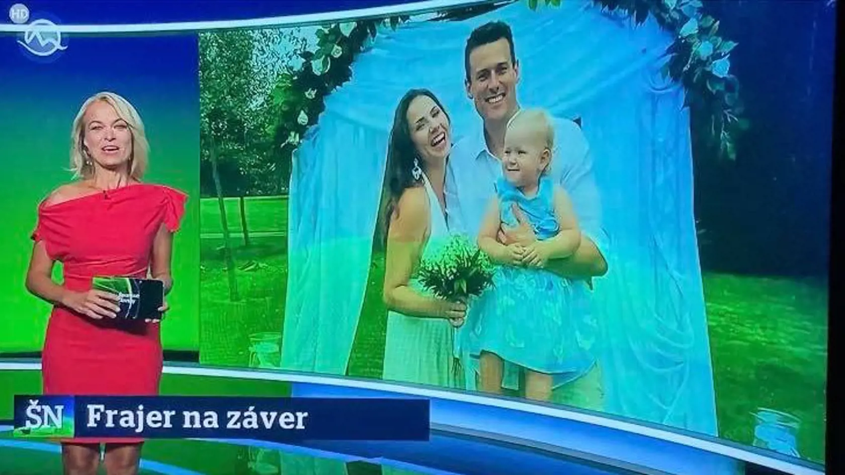 Markizák Peter Varinský sa v pondelok oženil. Jeho manželkou je kolegyňa z televízie Lenka Perželová.
