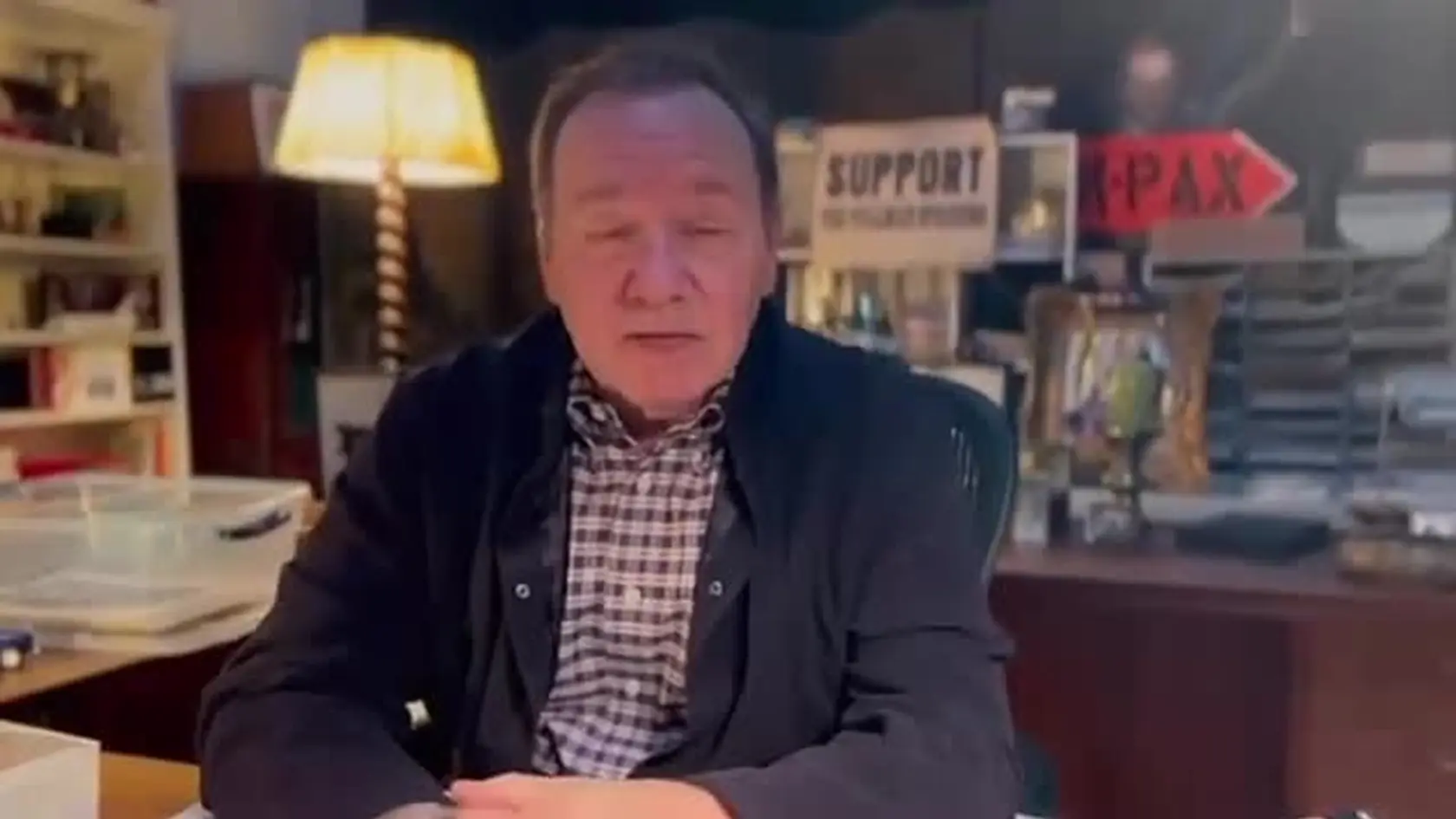 Po škandáloch je jeho kariéra na bode mrazu.