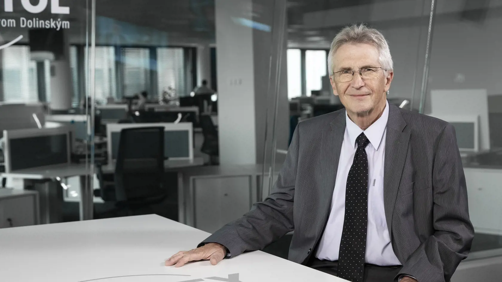 Na snímke je súčasný minister vnútra Slovenskej republiky a bývalý poslanec Národnej rady Slovenskej republiky Ivan Šimko.