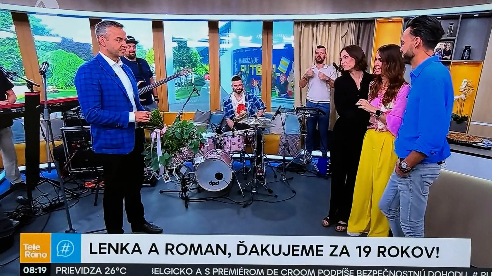 Posledné vysielanie Lenky a Romana. Šóošová sa rozplakala. Takto vyzerala jej rozlúčka s Teleránom.