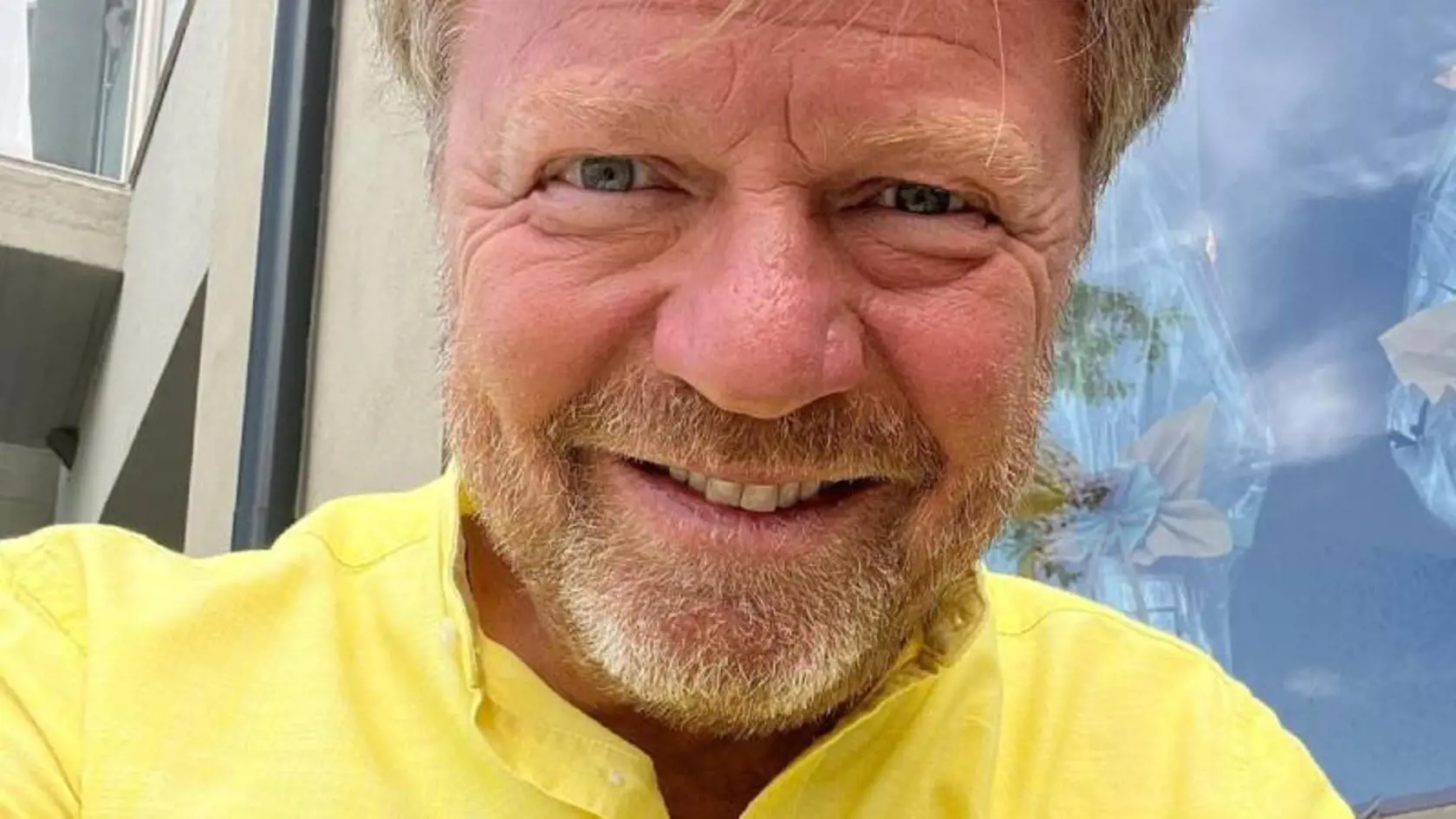 Maroš Kramár vie síce starnúť dôstojne, no ani on „rok výroby“ neoklame.