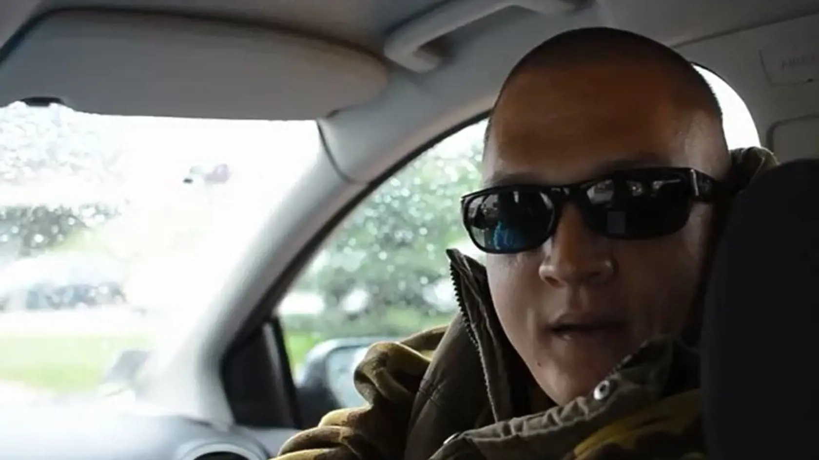 Vojna raperov: Video s názvom Ako išiel Moloch na vandrovku ukazuje zasa iný pohľad na slovné hádky Rytmusa a ostatných raperov.