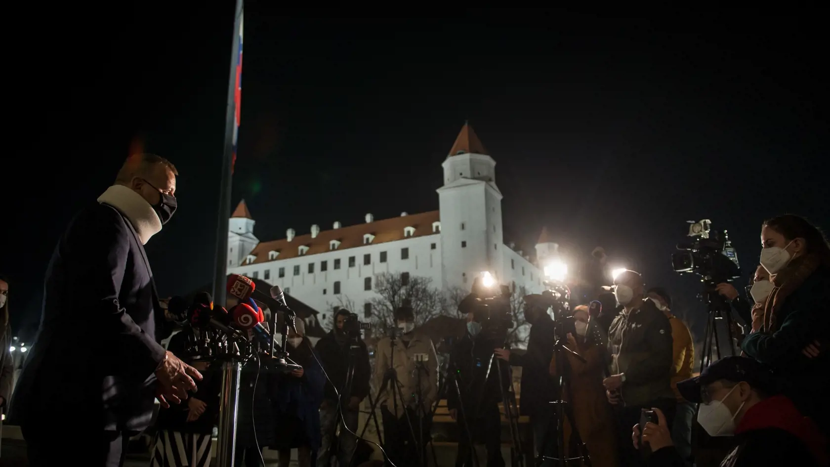 Na snímke je predseda NR SR a predseda koaličnej strany Sme Rodina Boris Kollár počas brífingu s novinármi po skončení rokovania koaličnej rady.