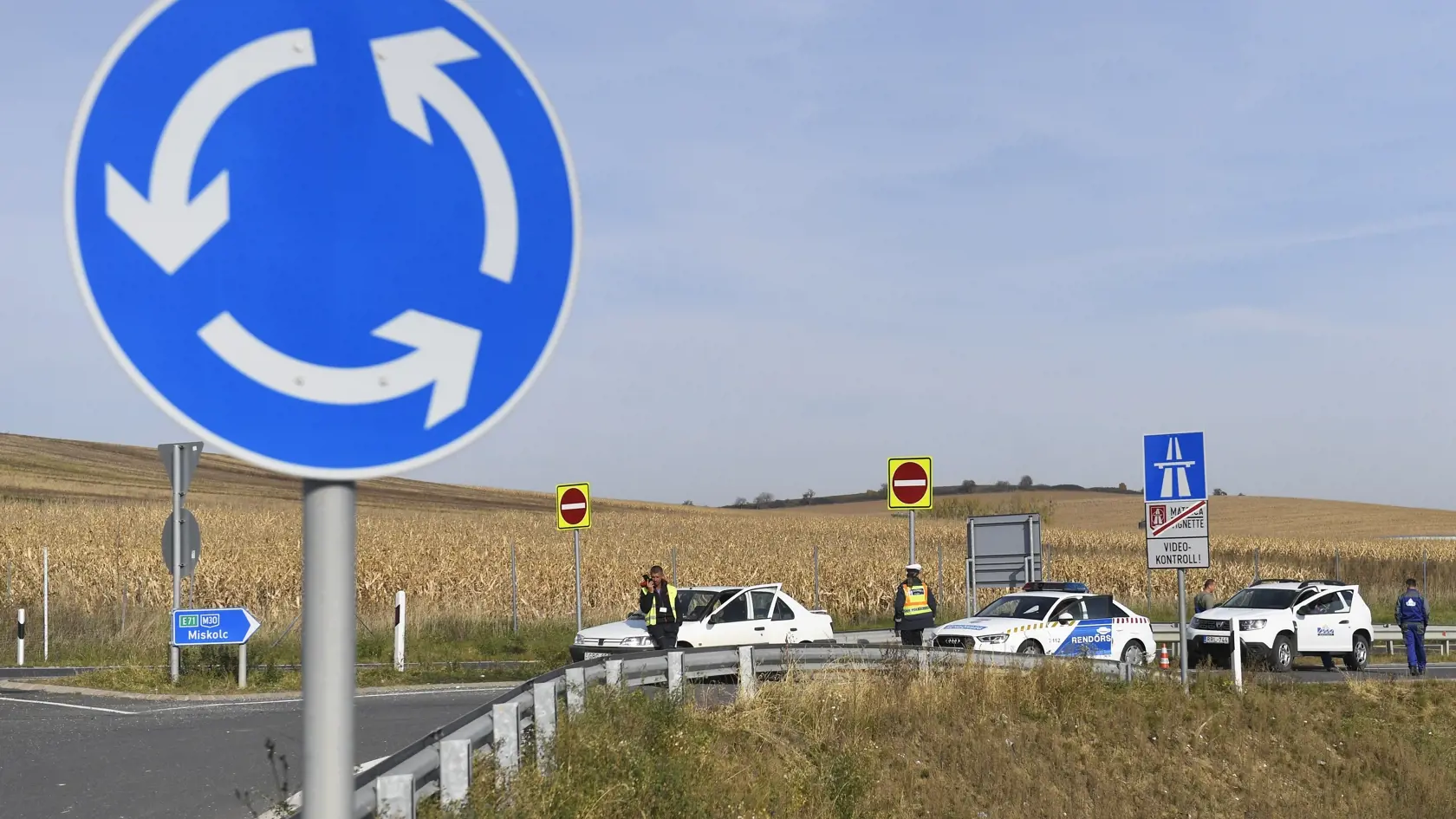 Na východe Maďarska otvorili v utorok 26. októbra 2021 úsek diaľnice M30, spájajúcu Miškovec s maďarsko-slovenským hraničným priechodom v Tornyosnémeti. Snímka z diaľnice M30 od Miškovca po maďarsko-slovenský hraničný priechod v Tornyosnémeti. FOTO TASR – František Iván