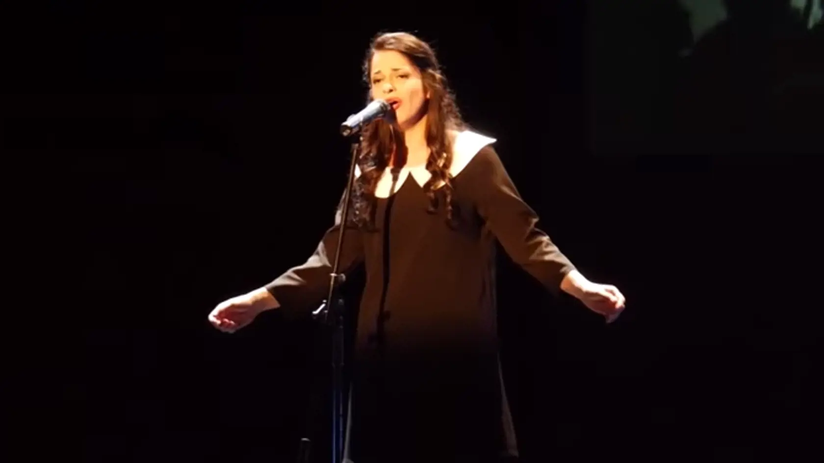 Hra SND Kabaret normalizácia alebo Modlitba pre Martu. Herečka Monika Potokárová si zahrala Martu Kubišovú a počas jej spevu ľuďom naskakovali zimomriavky.