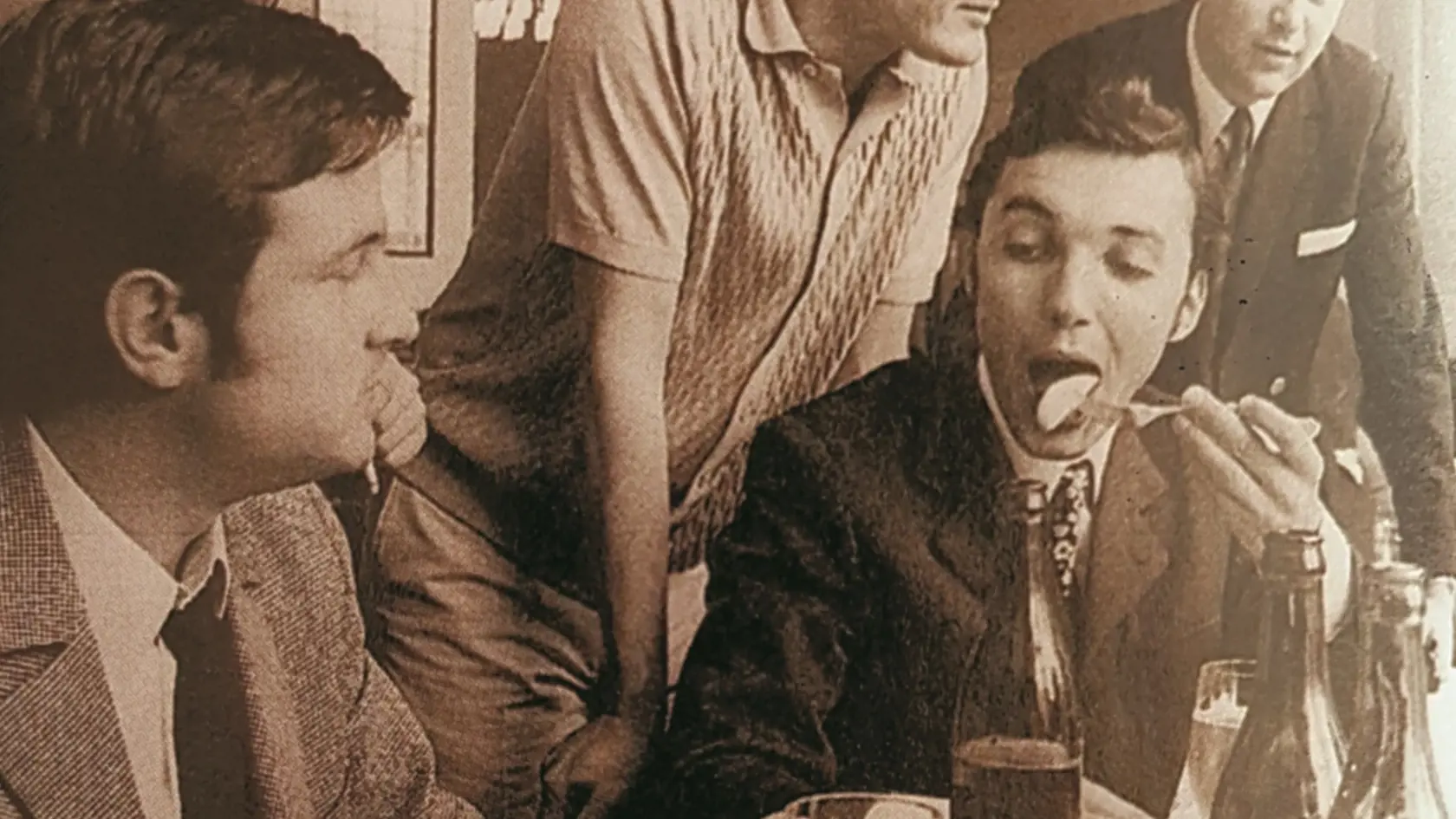 KAREL GOTT A BRATIA ŠTAIDLOVCI Jiří, dole vľavo, zomrel v roku 1963. Vtedy si boli Láďa, v strede, a Karel oporou.