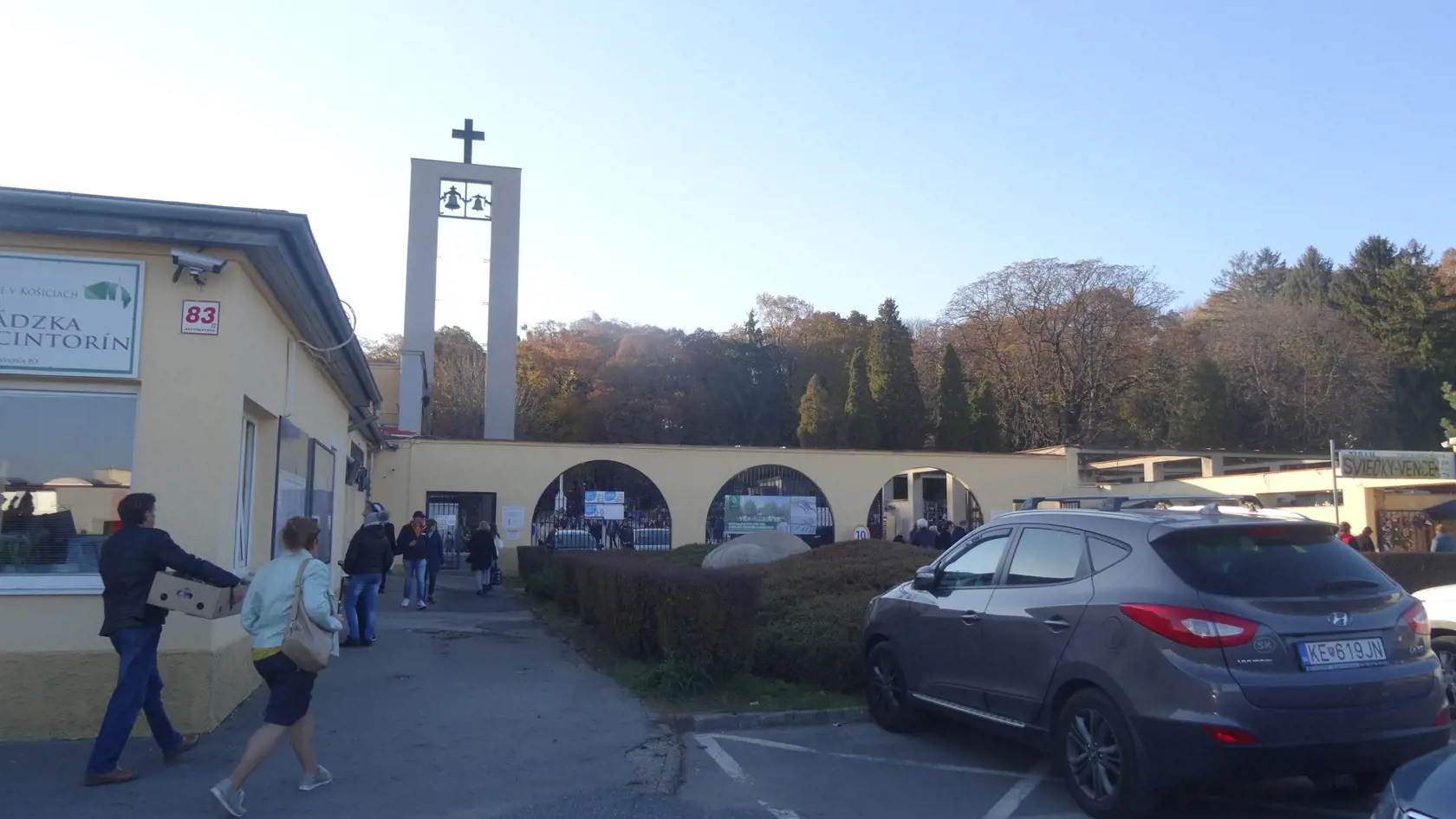 Hlavný vstup do Verejného cintorína v Košiciach.